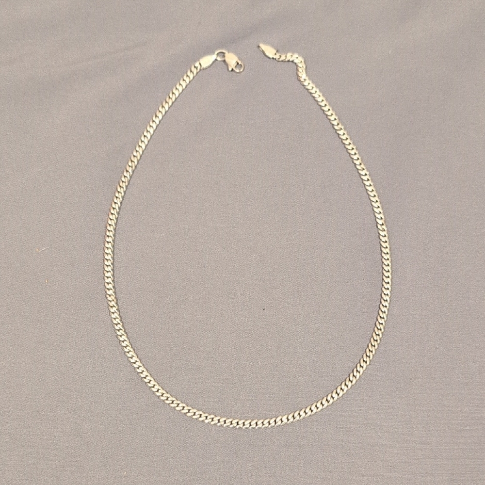 Elegant Silver Chain Necklace